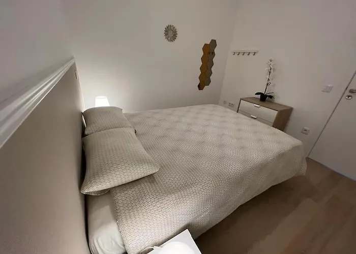 Heart Of The 10 ! Apartman Porto