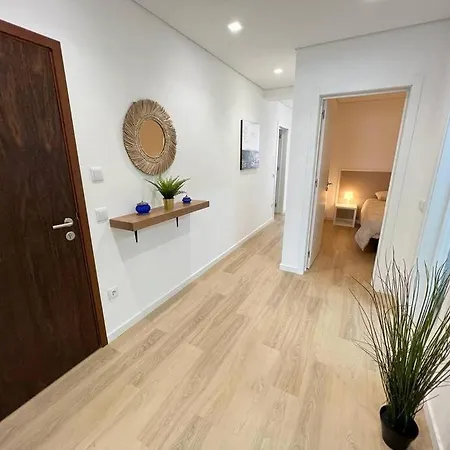 Heart Of The 10 ! Apartament *